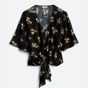 Women’s Short-Sleeve Tie Front Blouse